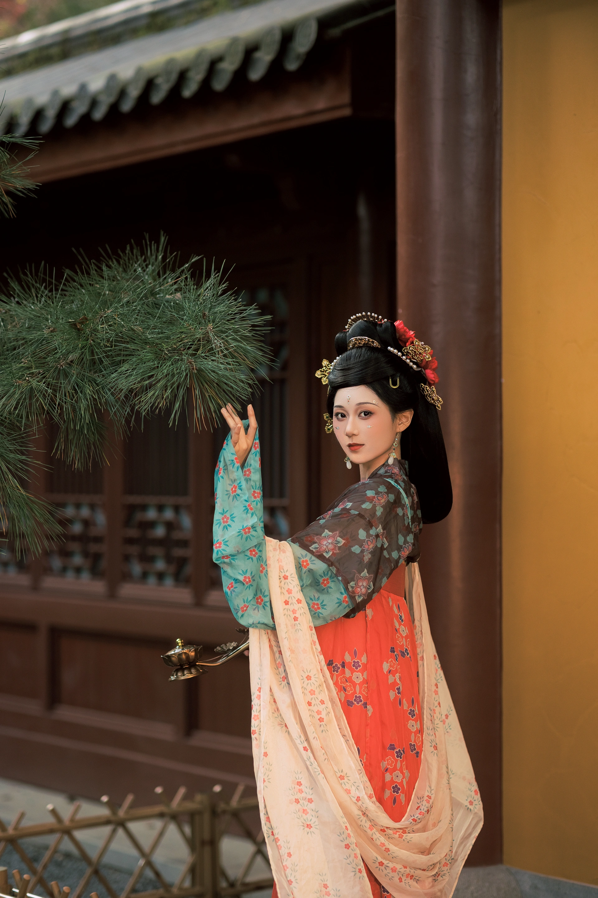 [YITUYU艺图语]2025.01.12 山寺踏秋 郑钰熙 2